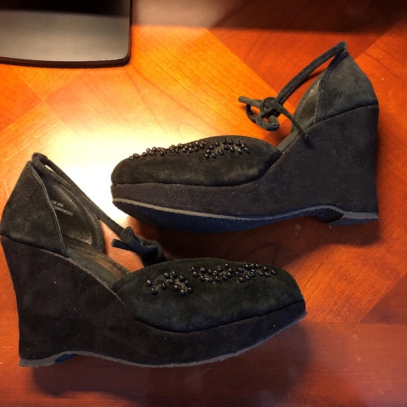 Volatile Wedge Shoe - Picture 6 of 6